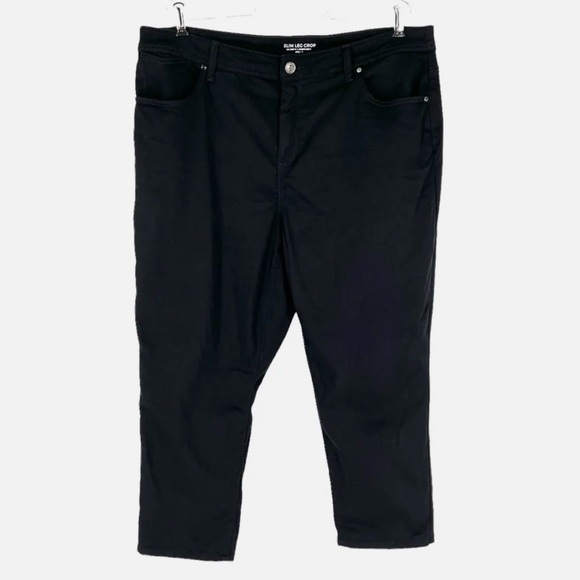 Chico's Pants & Jumpsuits Chicos Size 3 Slim Leg Crop Pants Black